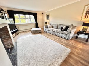 Photo 7- click for photo gallery